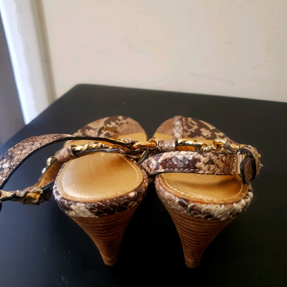 Snakeskin Wedges Embossed Leather Sandals COACH - Picture 5 of 9